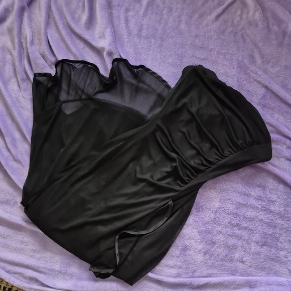 Elegant Black Strapless Evening Dress - Picture 6 of 6